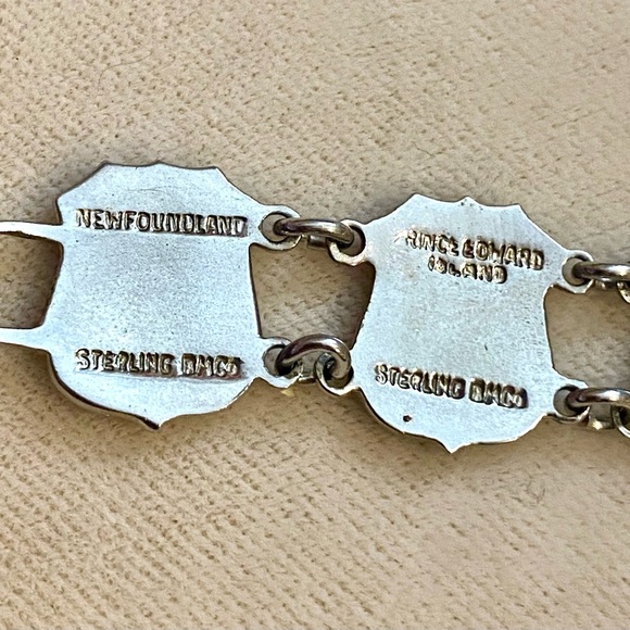 Vintage Sterling Silver Canadian Providence Coat of Arms Souvenir Bracelet - Picture 5 of 12